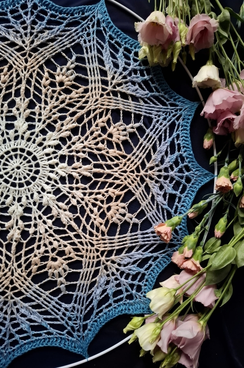 Mandala na szydełko Roślinna od Forest of Needles