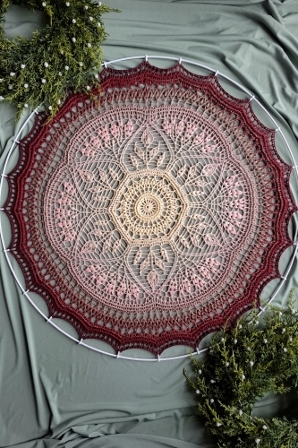 Mandala na szydełko Kwitnąca od Forest of Needles